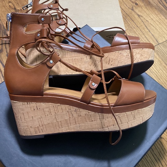 Brand new Coach Barkley semi matte calf in Saddle - Picture 6 of 8